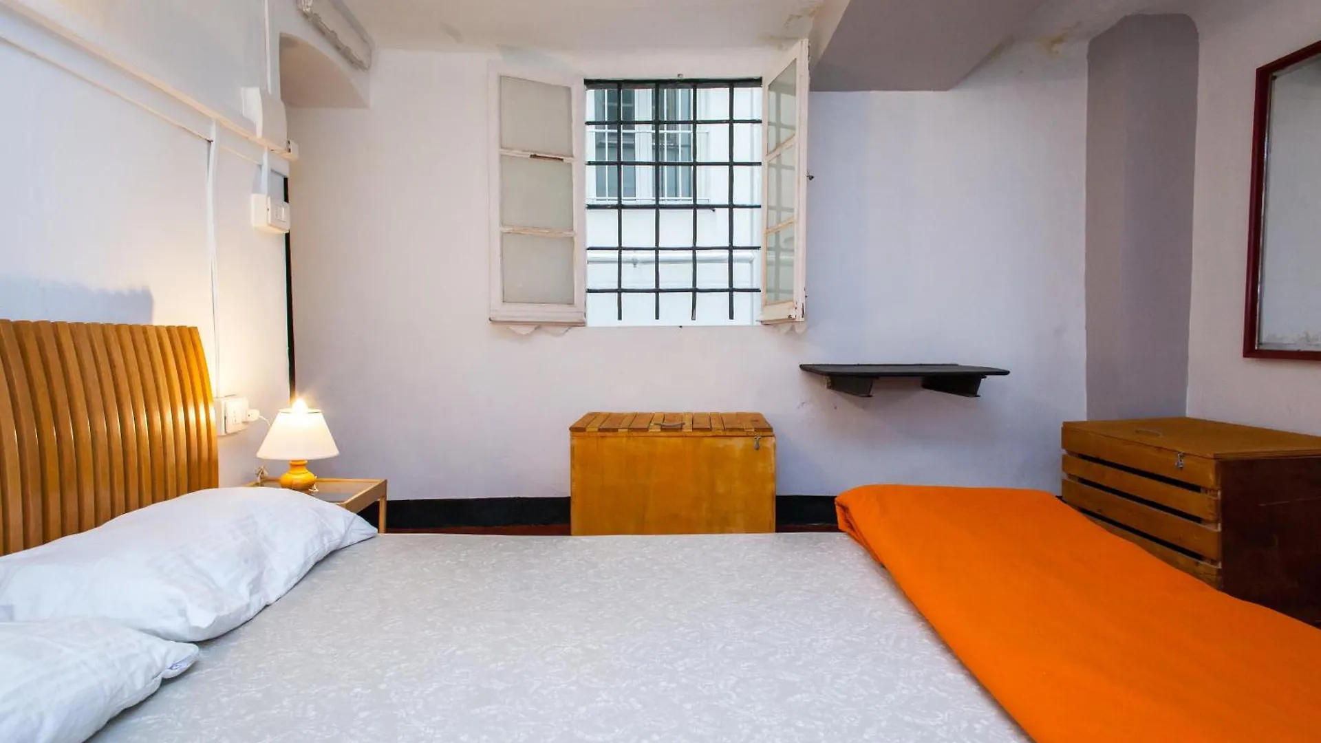 Ostellin Genova Hostel Italy