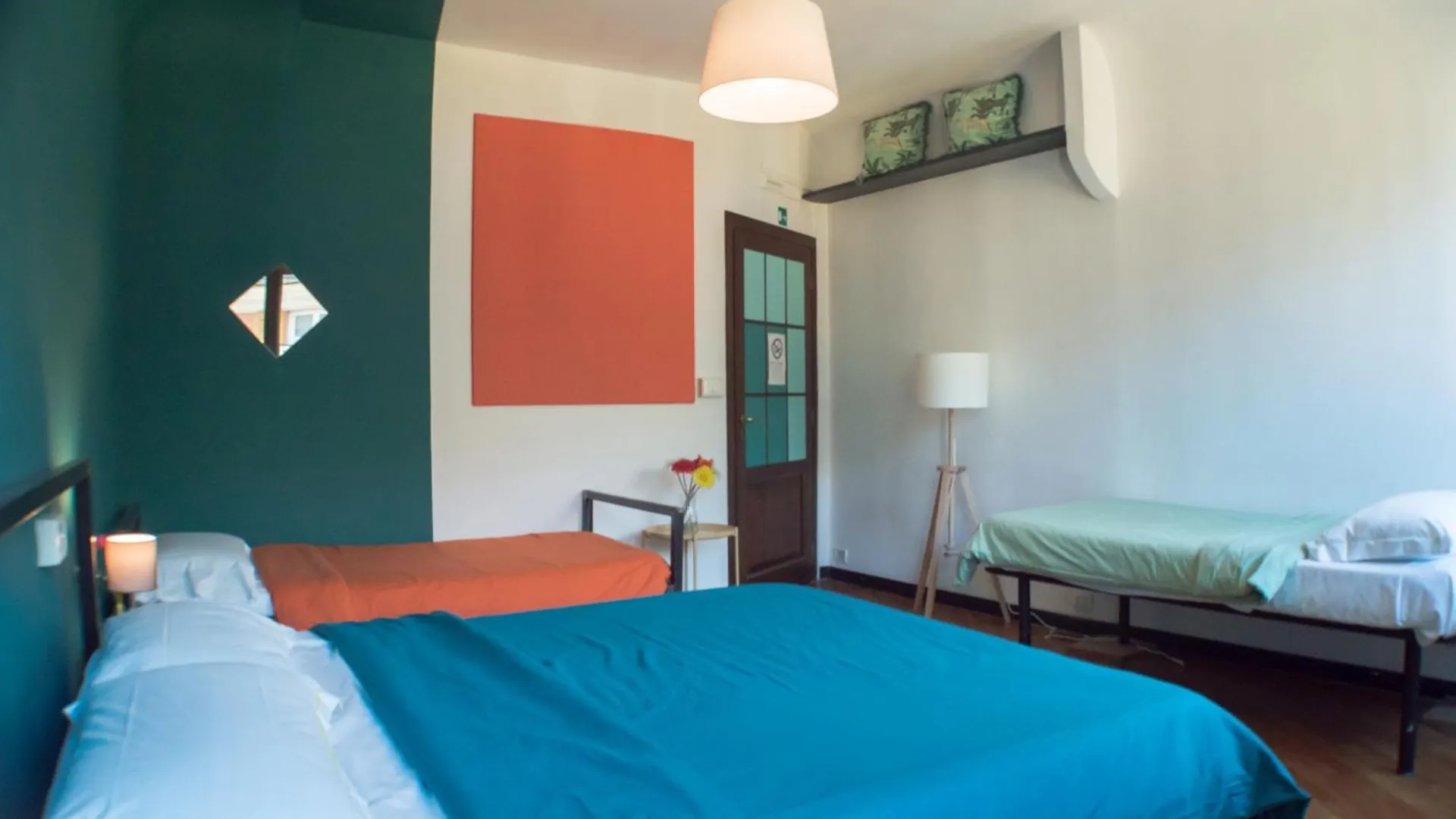 Ostellin Genova Hostel Italy